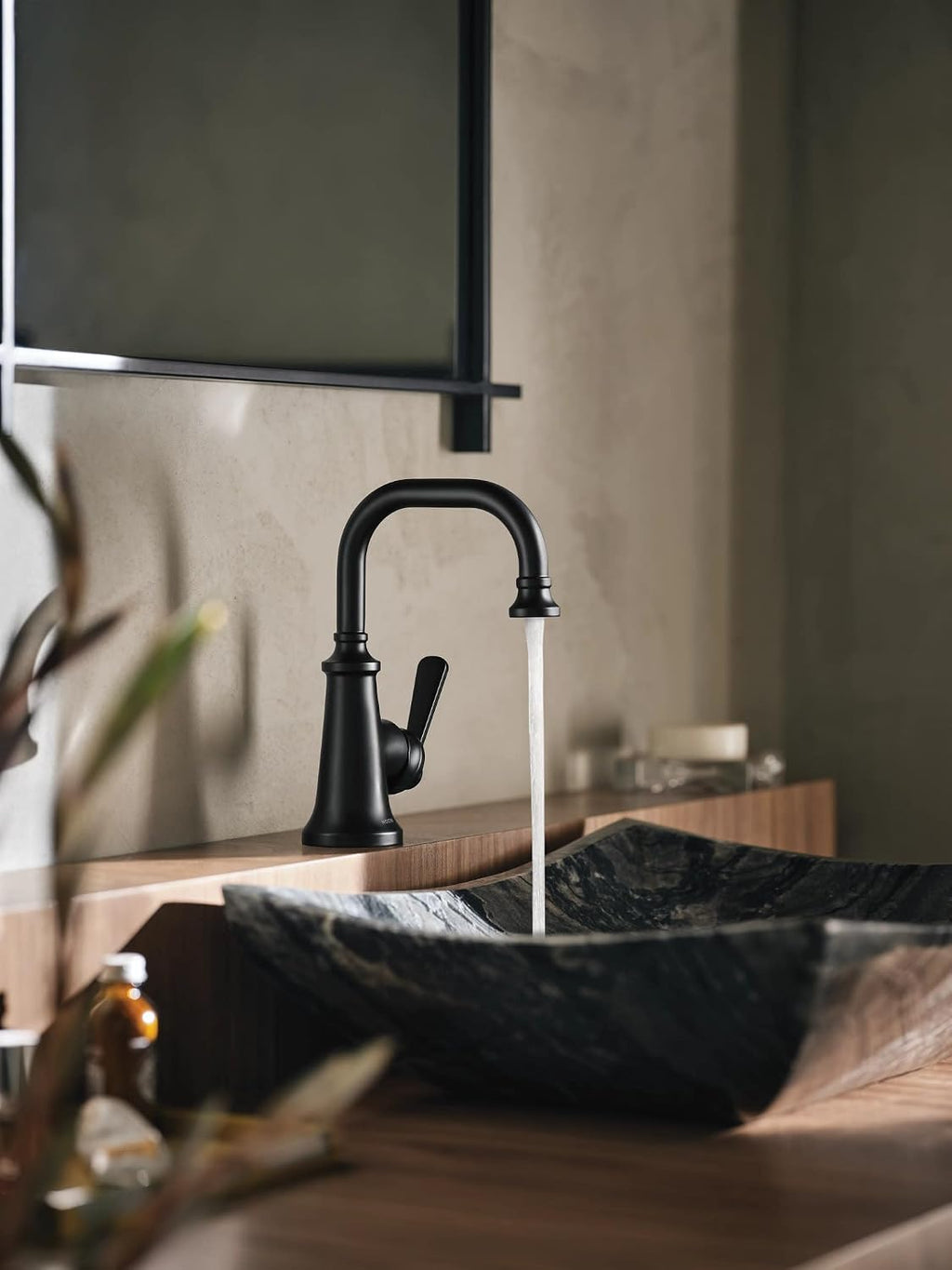 Moen S44101BL Colinet One-Handle Single Hole Traditional Bathroom Sink Faucet, Matte Black