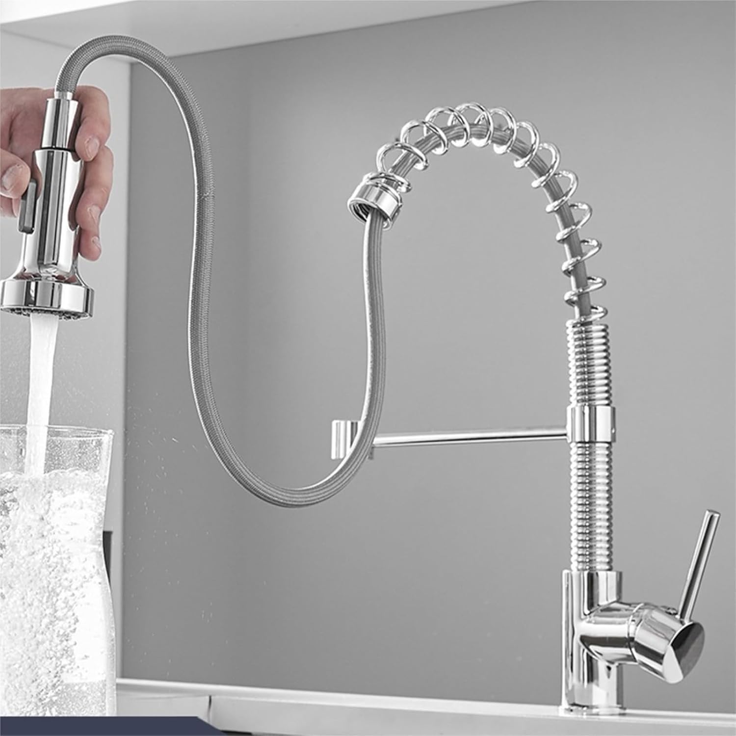Brass Kitchen Faucet with Pull-Out Spring Spout-Single Lever Hot and Cold Water Mixer Tap(Chrome)