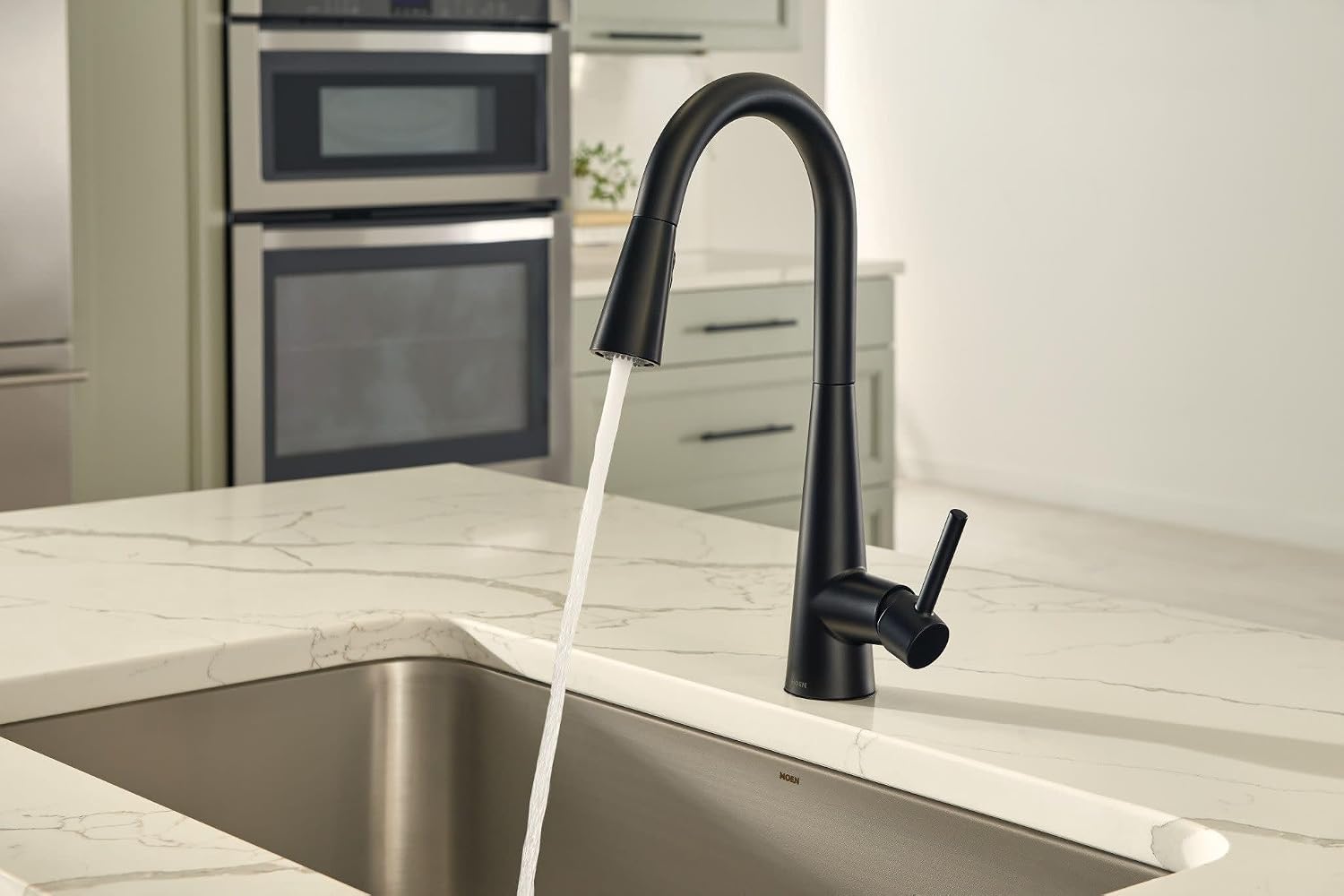 Moen Sleek Matte Black Pulldown Kitchen Faucet Featuring Pull Down Sprayer with Power Boost, High Arc Modern Kitchen Faucet, One-Handle Easy Installation, 7864BL