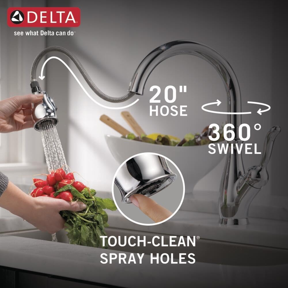 Delta Leland Chrome Kitchen Faucet with Pull Down Sprayer, Traditional Single Hole Kitchen Sink Faucet, Single Handle, Chrome 9178-DST