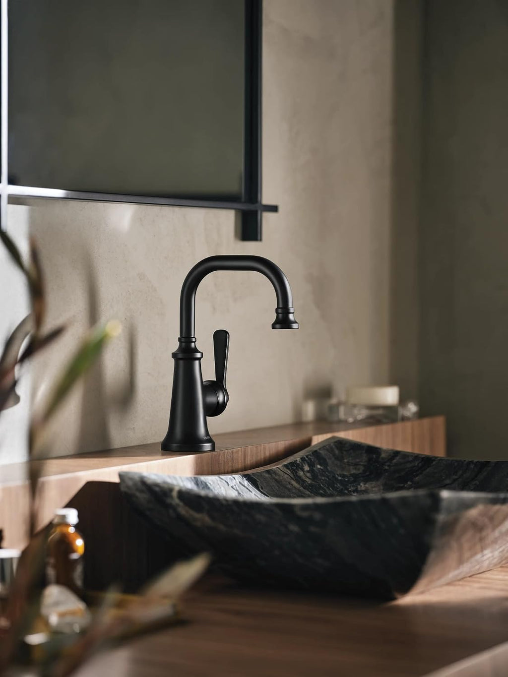 Moen S44101BL Colinet One-Handle Single Hole Traditional Bathroom Sink Faucet, Matte Black