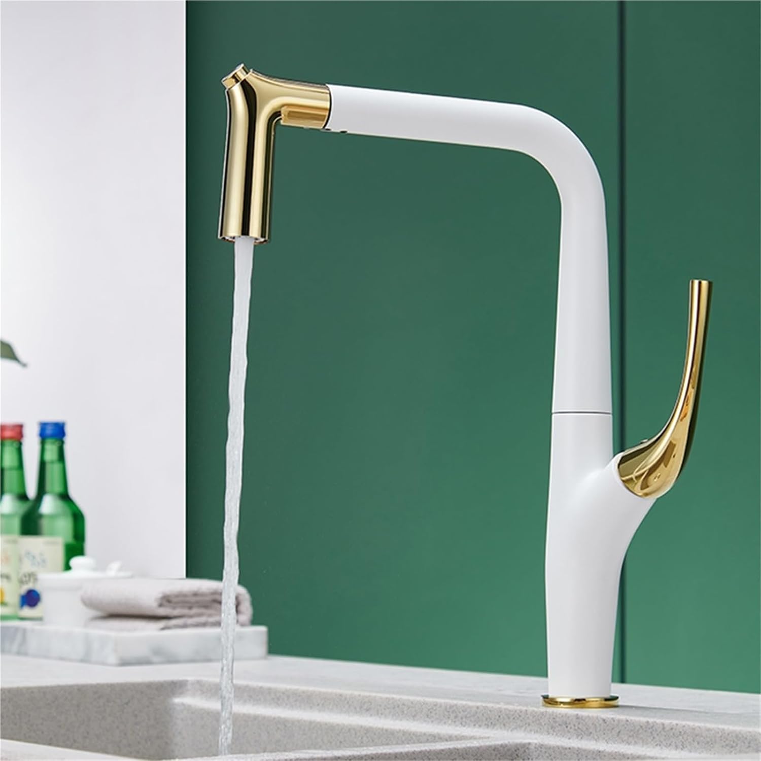 Kitchen Faucet Pull Out Single Lever Brass Rotation Hot and Cold Water Saving Decked Sink Mixer Tap(White and Gold)