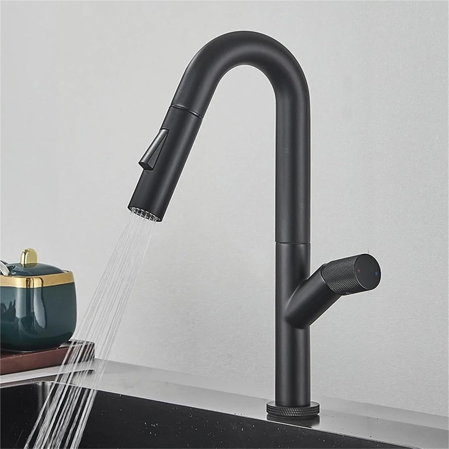 Kitchen Faucet Pull Out Kitchen Water Tap Single Handle 360 Rotation Hot Cold Shower Faucet(Chrom)