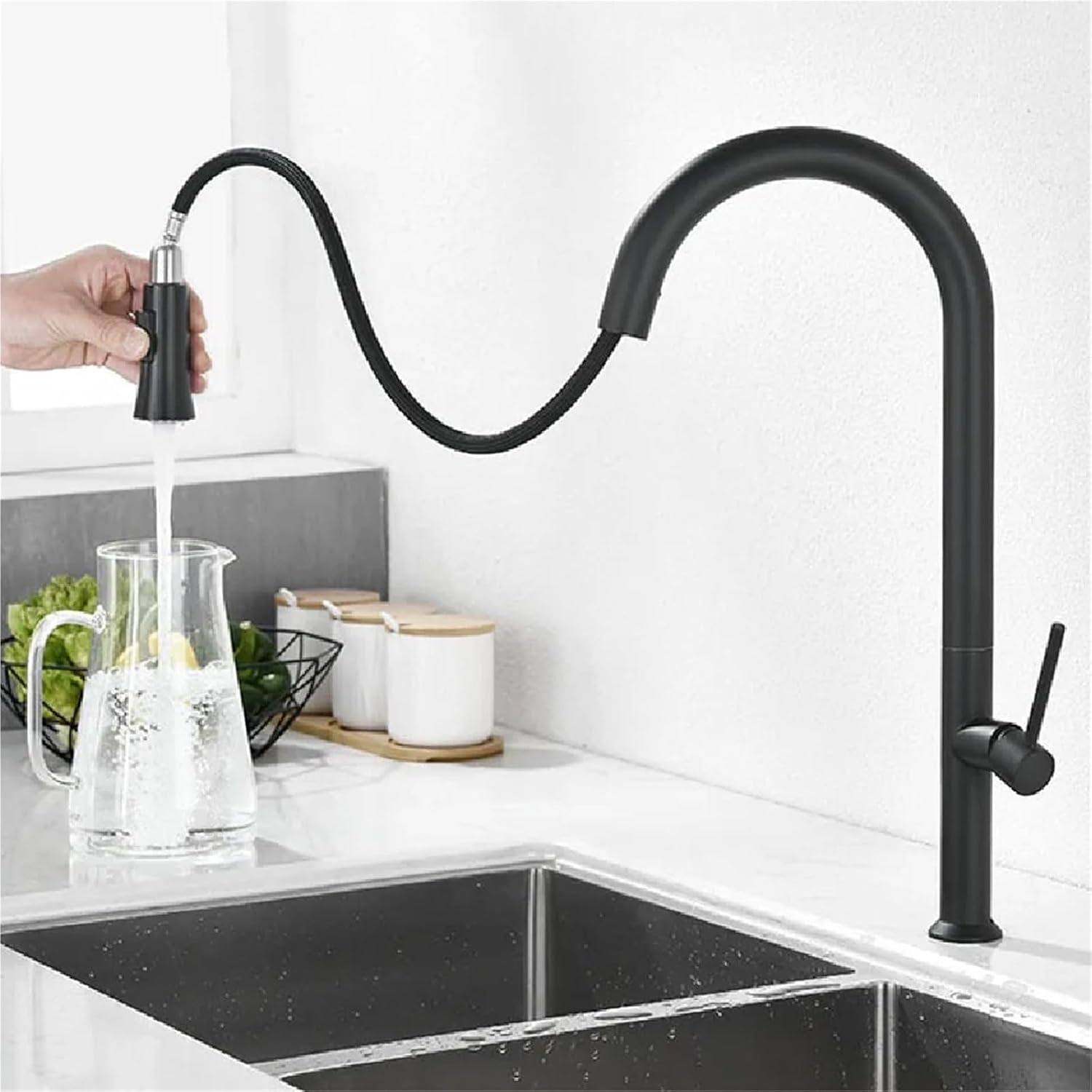 Pull Out Kitchen Sink Water Tap Single Handle Cold and Hot Water Mixer Tap 360 Rotation Kitchen Faucet(Black)