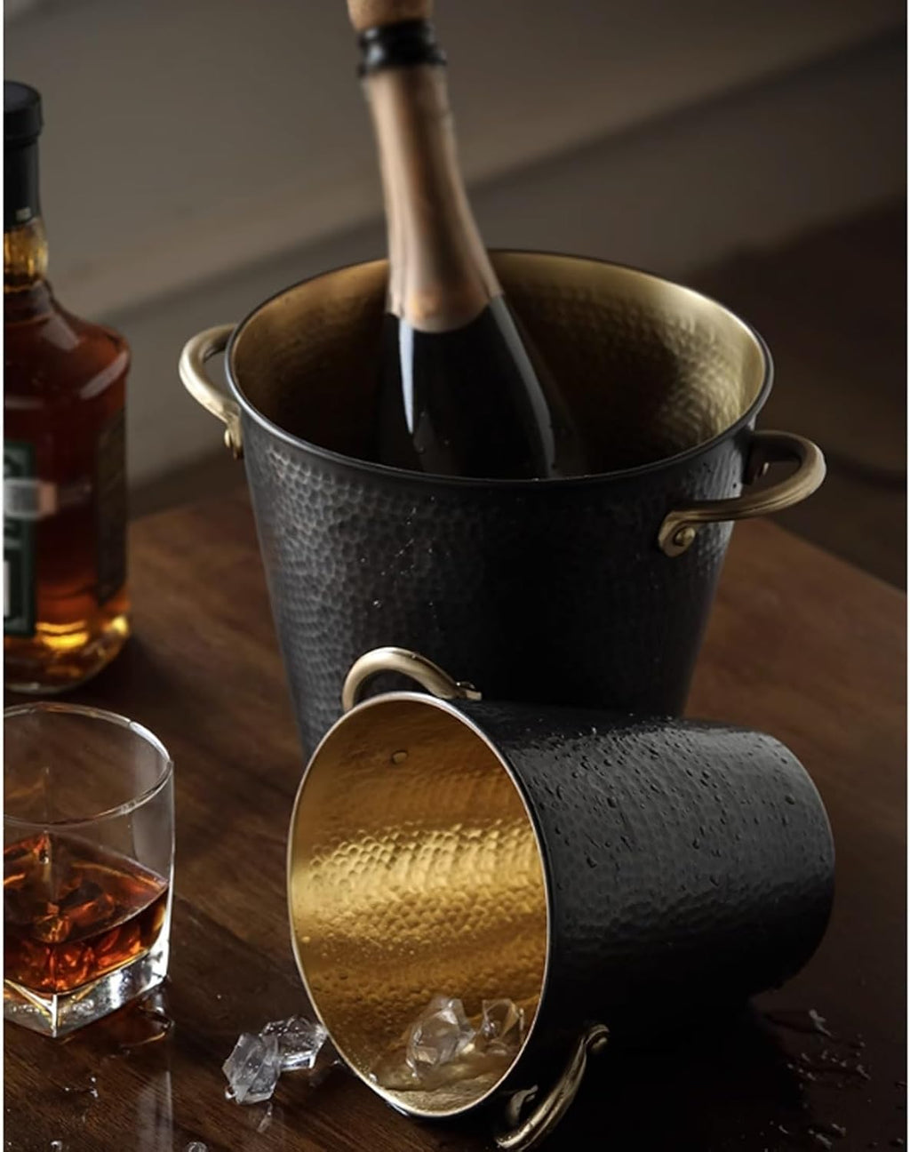 Ice Cube Trays Hammered Copper Ice Bucket, Retro Style Handmade Metal Insulated Ice Bucket, Great for Home Bar, Chilling Beer, Champagne, Wine Bottle (Black) Ice Bucket For Party(Small)