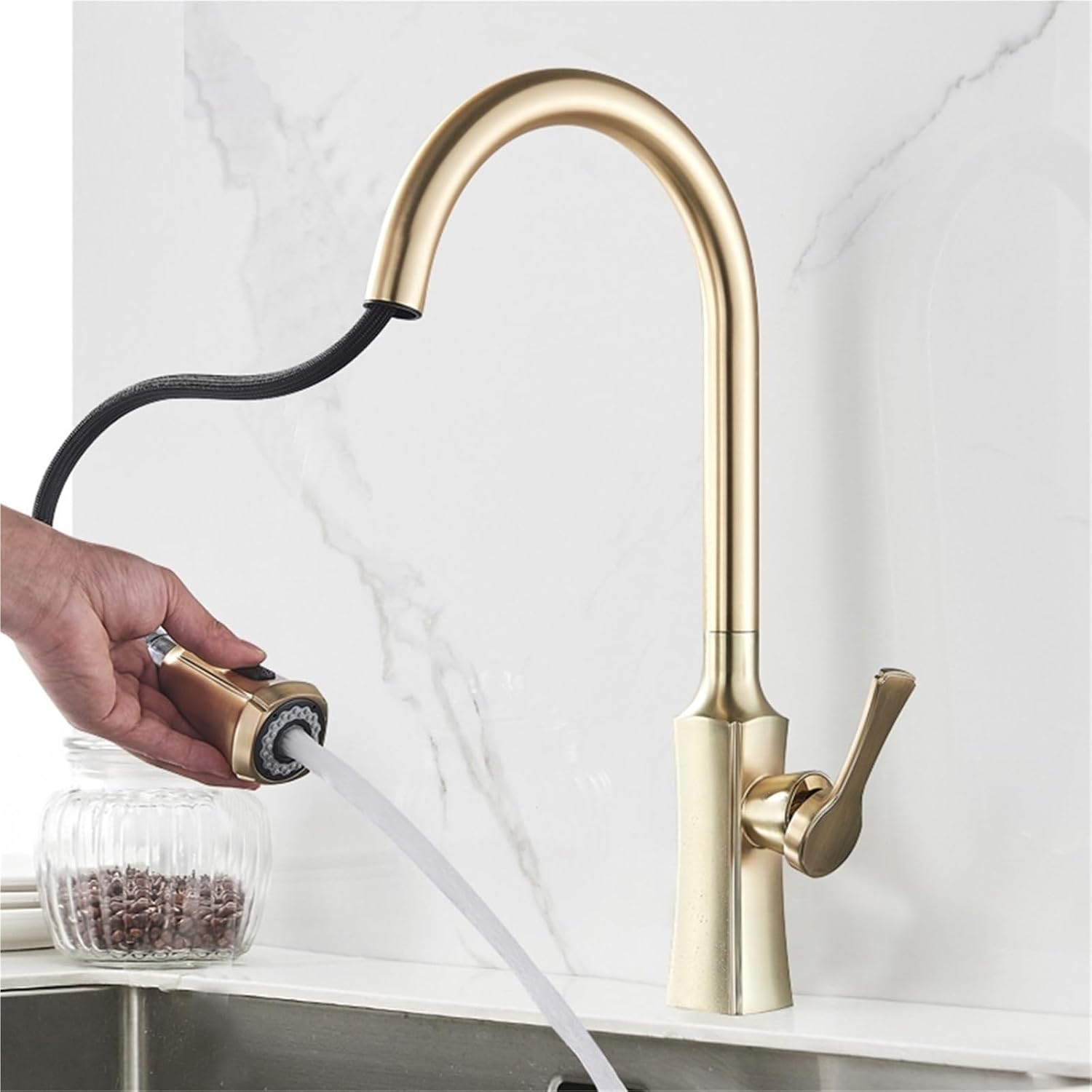 Kitchen Faucet Hot and Cold Water Mixer Faucet Kitchen Pull Out Mixer Crane 2 Function Spout Brass Water Mixer(Brushed Gold)