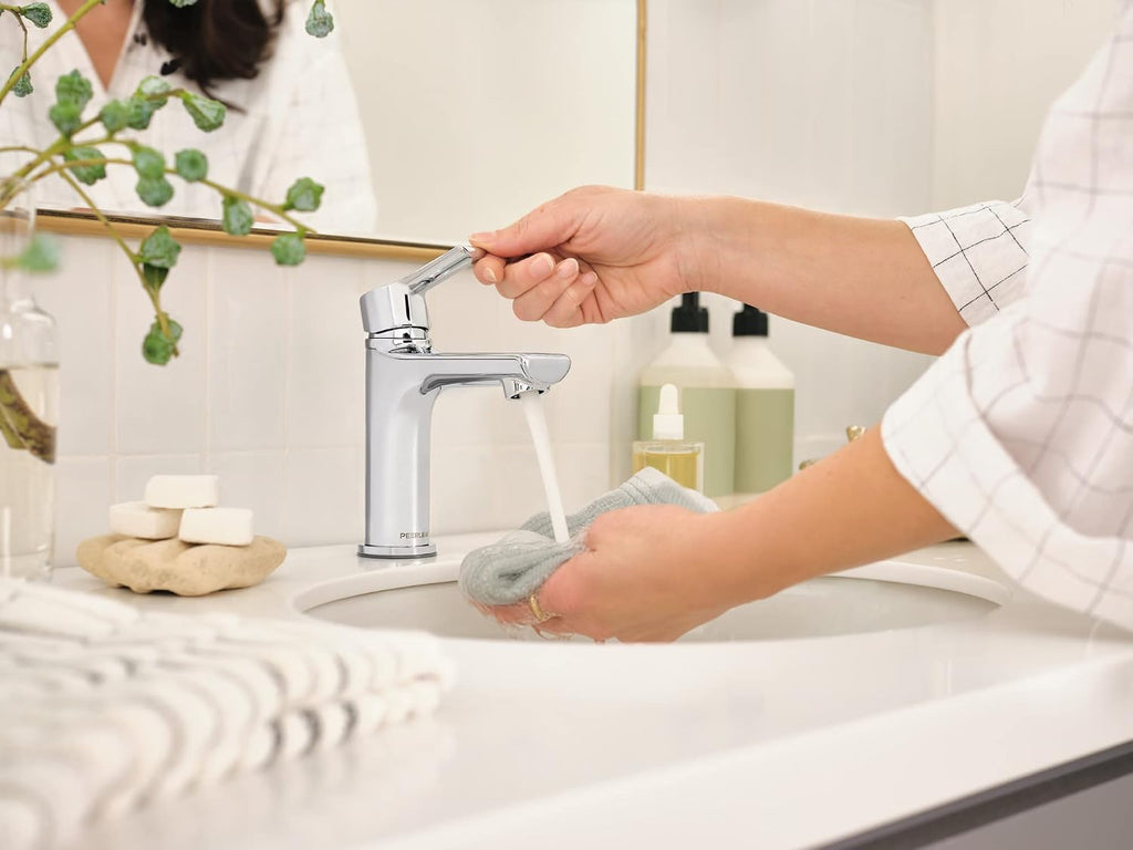 Peerless P1513LF Flute Bathroom Faucet, Chrome