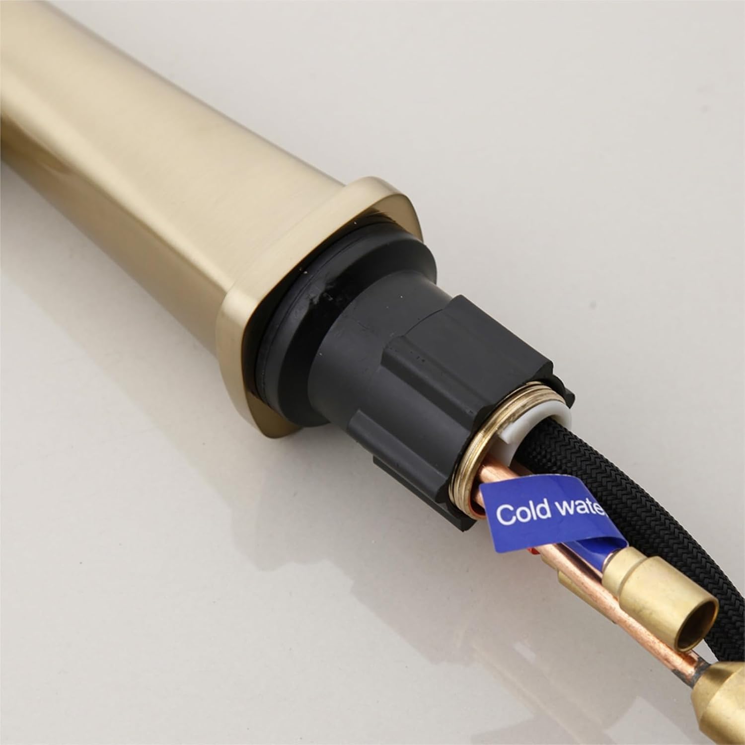 Kitchen Faucet Pull Out Kitchen Sink Water Single Handle Mixer 360 Rotation Hot Cold Faucets(Brush Gold)
