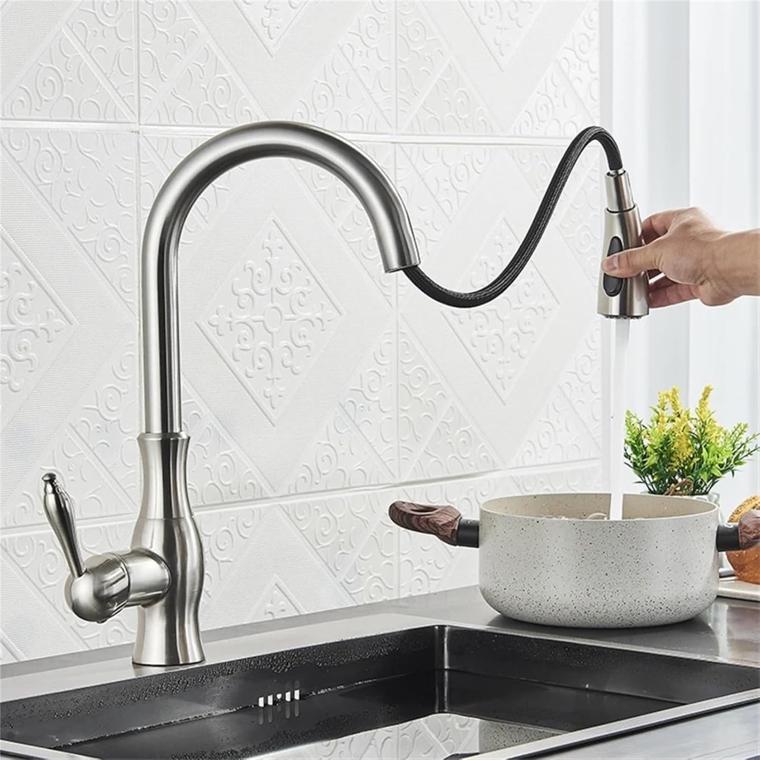 Pull Out Kitchen Faucet Shower/Stream Model Spout Tap Deck Mount Single Handle Cold Hot Water Mixer Tap(Brushed Nickel)