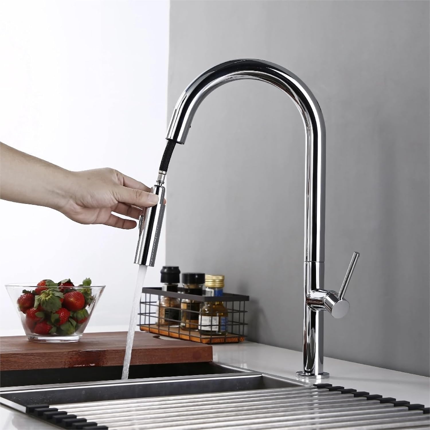 Brass 360 Oegree Rotation Kitchen Hot and Cold Water Sink Taps Pull Out Spout(Chrome)