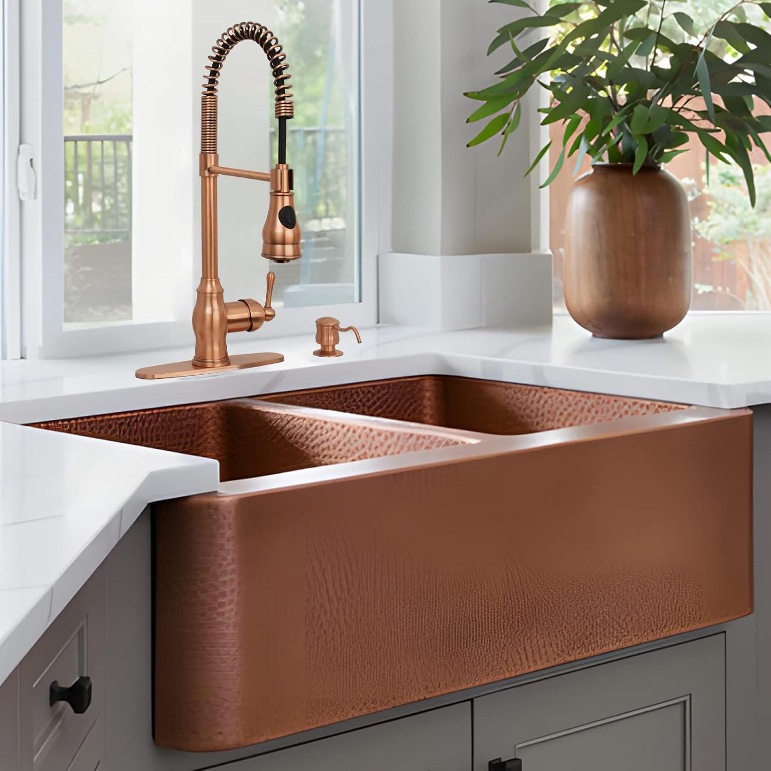 Akicon Copper Kitchen Faucet with Soap Dispenser, Single Handle Solid Brass High Arc Pull Down Sprayer Head Kitchen Sink Faucets with Deck Plate AK96518