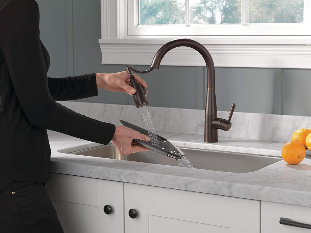 Delta Essa Oil Rubbed Bronze Kitchen Faucet with Pull Down Sprayer, Modern Single Hole Kitchen Sink Faucet, Single Handle, Venetian Bronze 9113-RB-DST