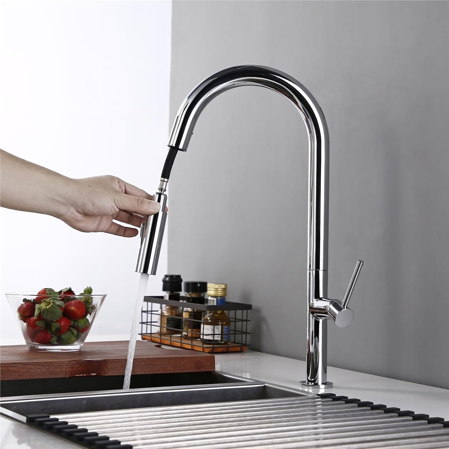 Brass Brushed Gold Black 360 Degree Rotation Kitchen Hot and Cold Water Sink Taps Pull Out Spout Kitchen Faucet(Chrome)