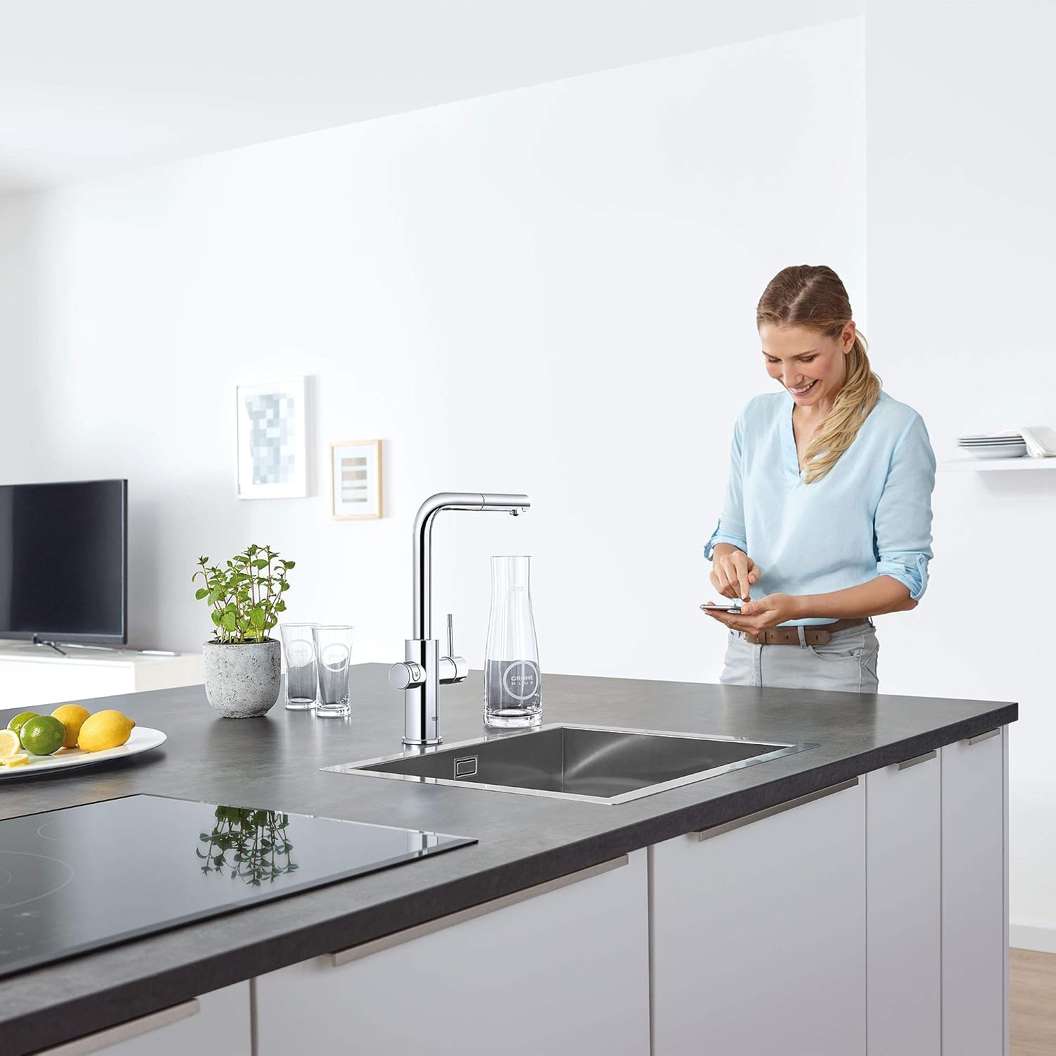 GROHE 31608002 Blue Single-Handle Pull-Out Kitchen Faucet Single Spray with Chilled & Sparkling Water, 1.75 GPM