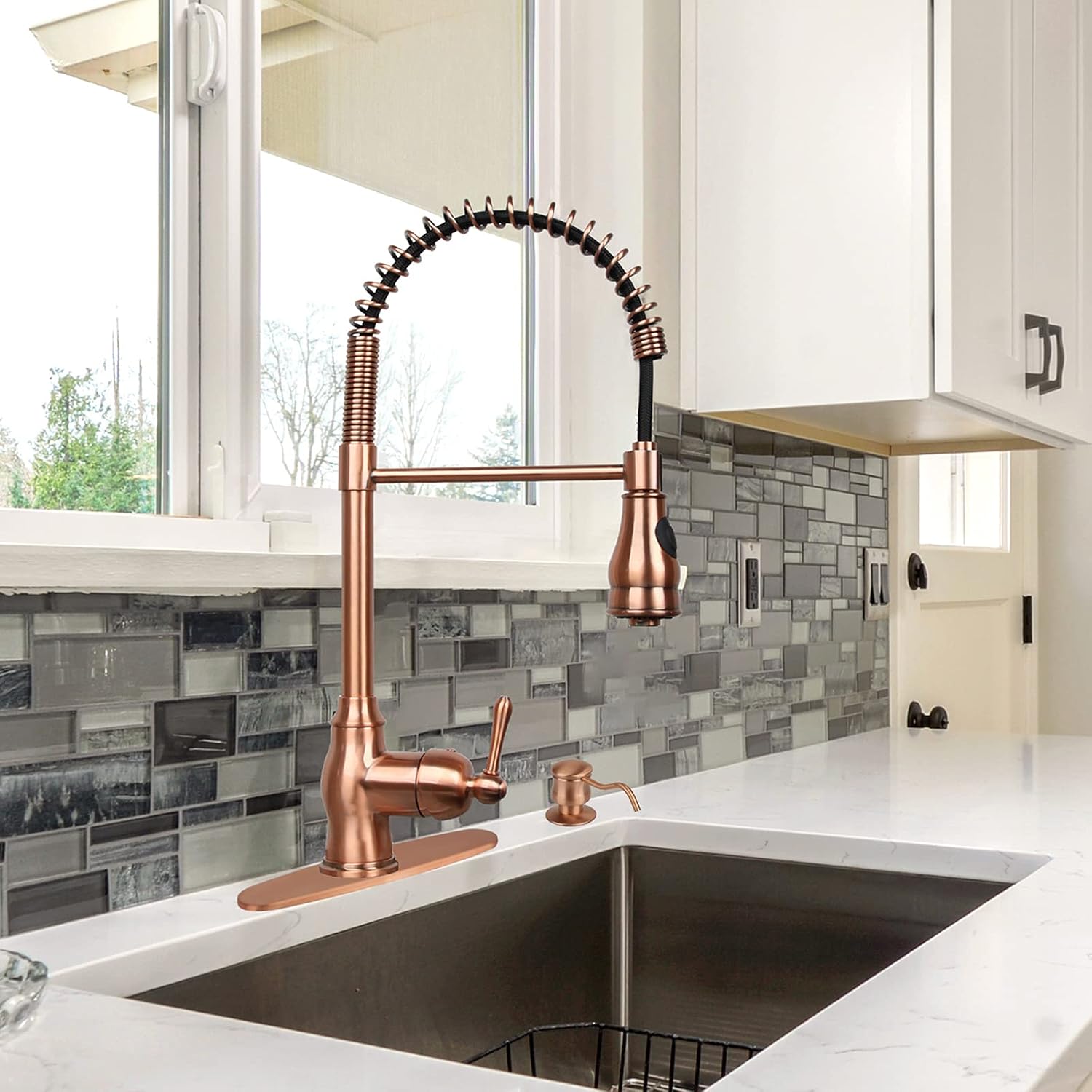 Akicon Copper Kitchen Faucet with Soap Dispenser, Single Handle Solid Brass High Arc Pull Down Sprayer Head Kitchen Sink Faucets with Deck Plate AK96518