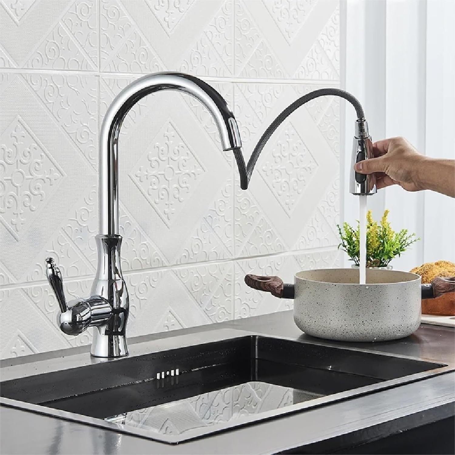 Pull Out Kitchen Faucet Shower/Stream Model Spout Tap Deck Mount Single Handle Cold Hot Water Mixer Tap(Golden)