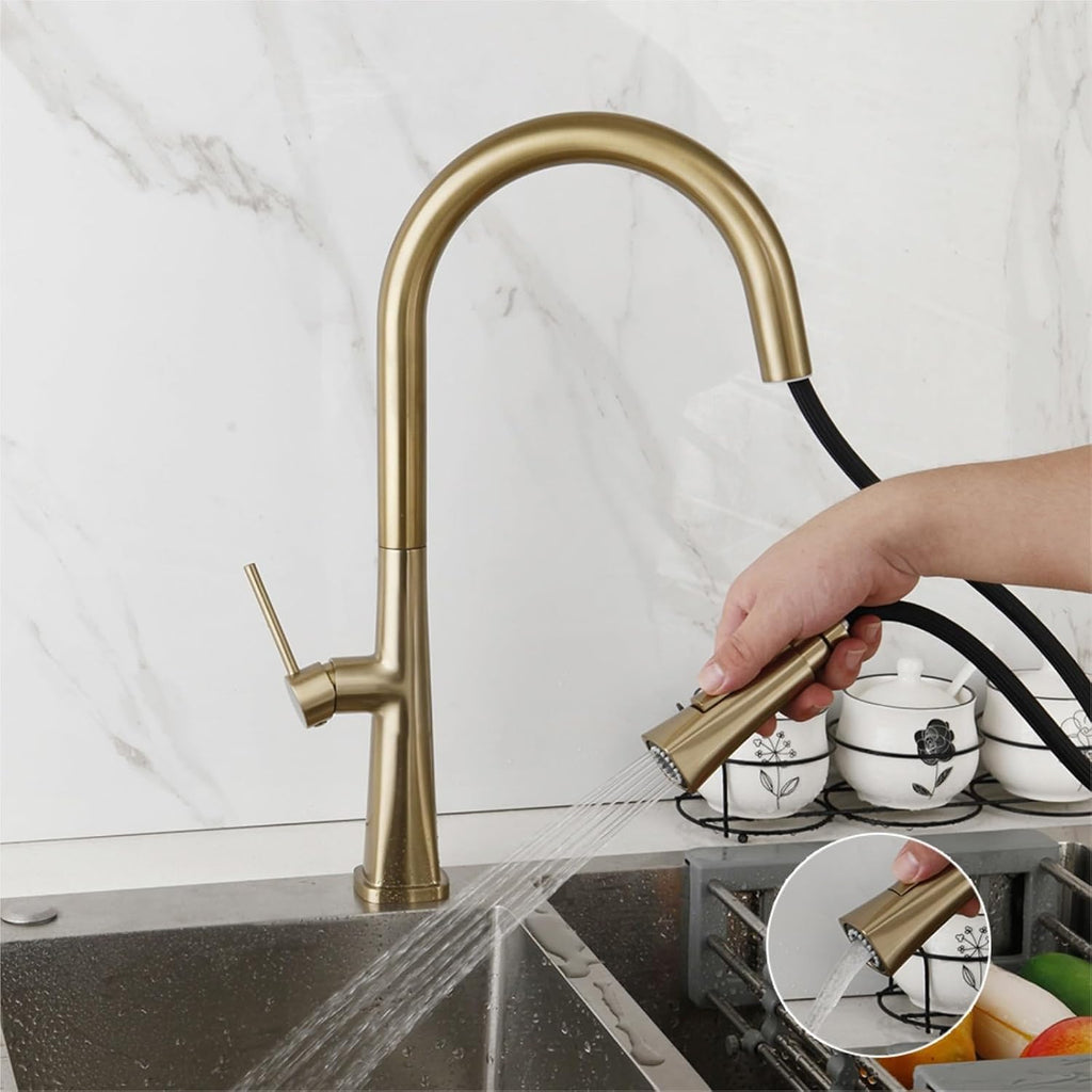 Kitchen Faucet Pull Out Kitchen Sink Water Single Handle Mixer 360 Rotation Hot Cold Faucets(Brush Gold)