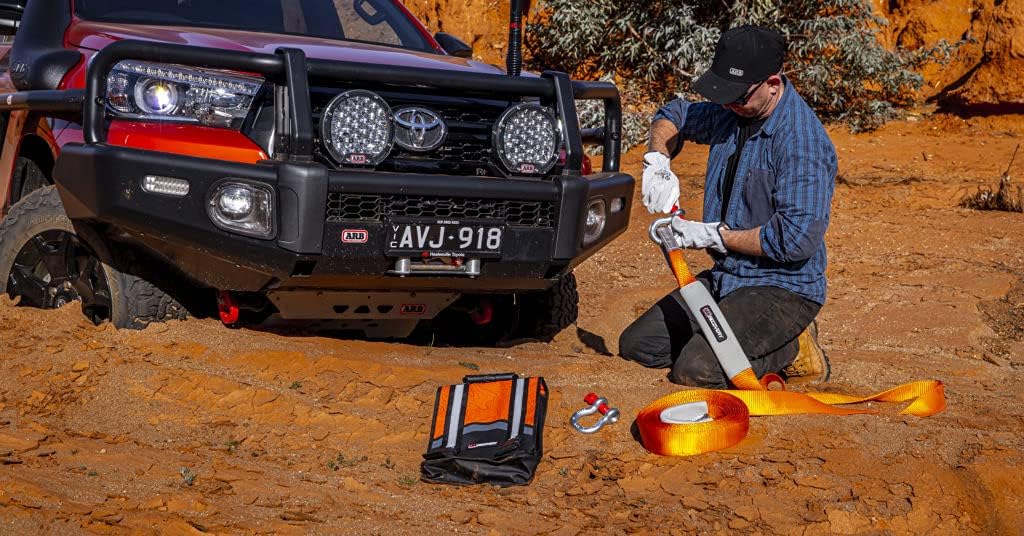 ARB RK12A Weekender Recovery Offroad Accessory Kit for Stuck Vehicles with Snatch Tow Strap 17500 Lb + 2 D-Ring Shackles (4.75 ton) + 2 Premium Recovery Leather Gloves+ Hi-Vis Orange Organizer Bag