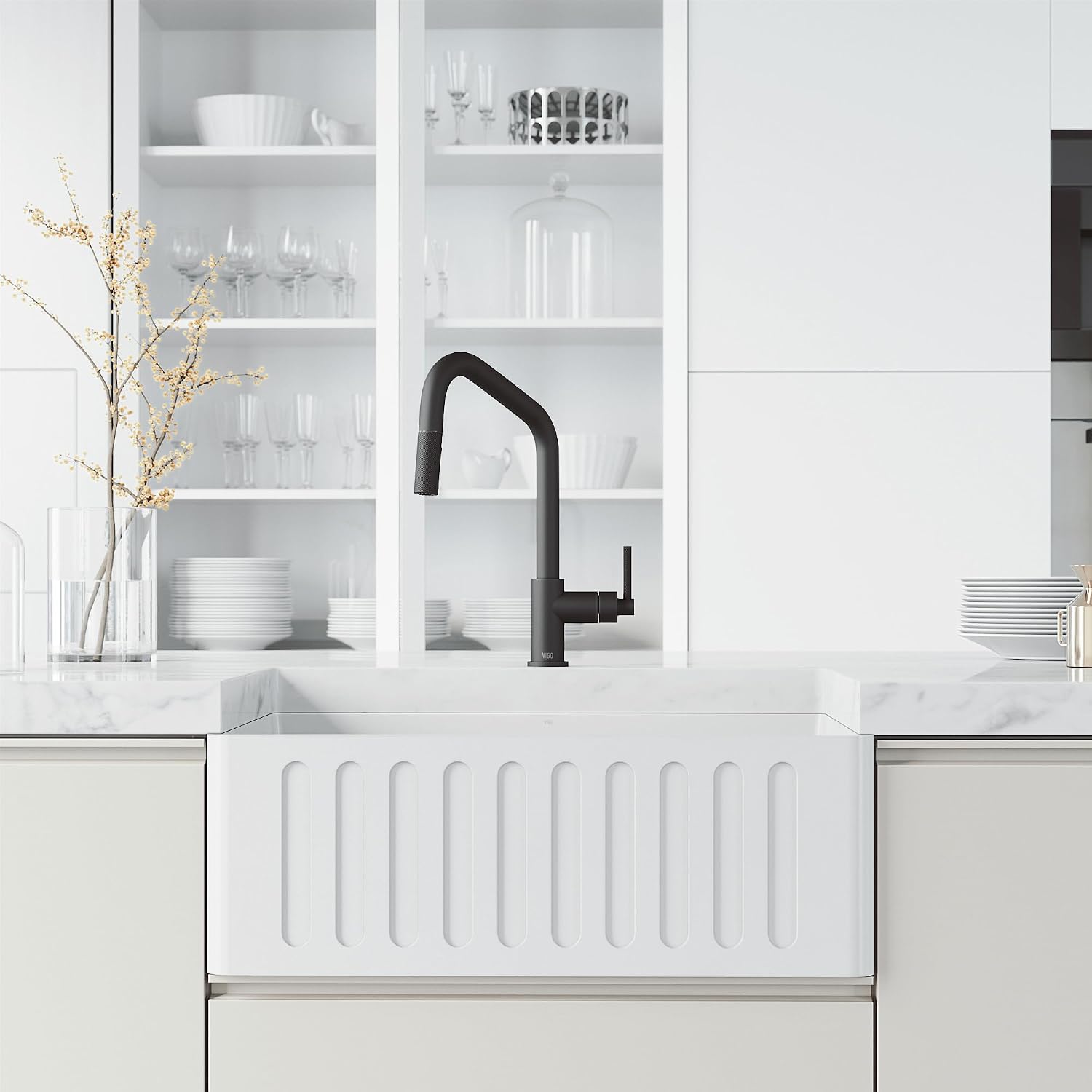 VIGO Utopia 15'' H Single Handle Pull-Down Sprayer Kitchen Bar Faucet in Matte Black-VG02038MB