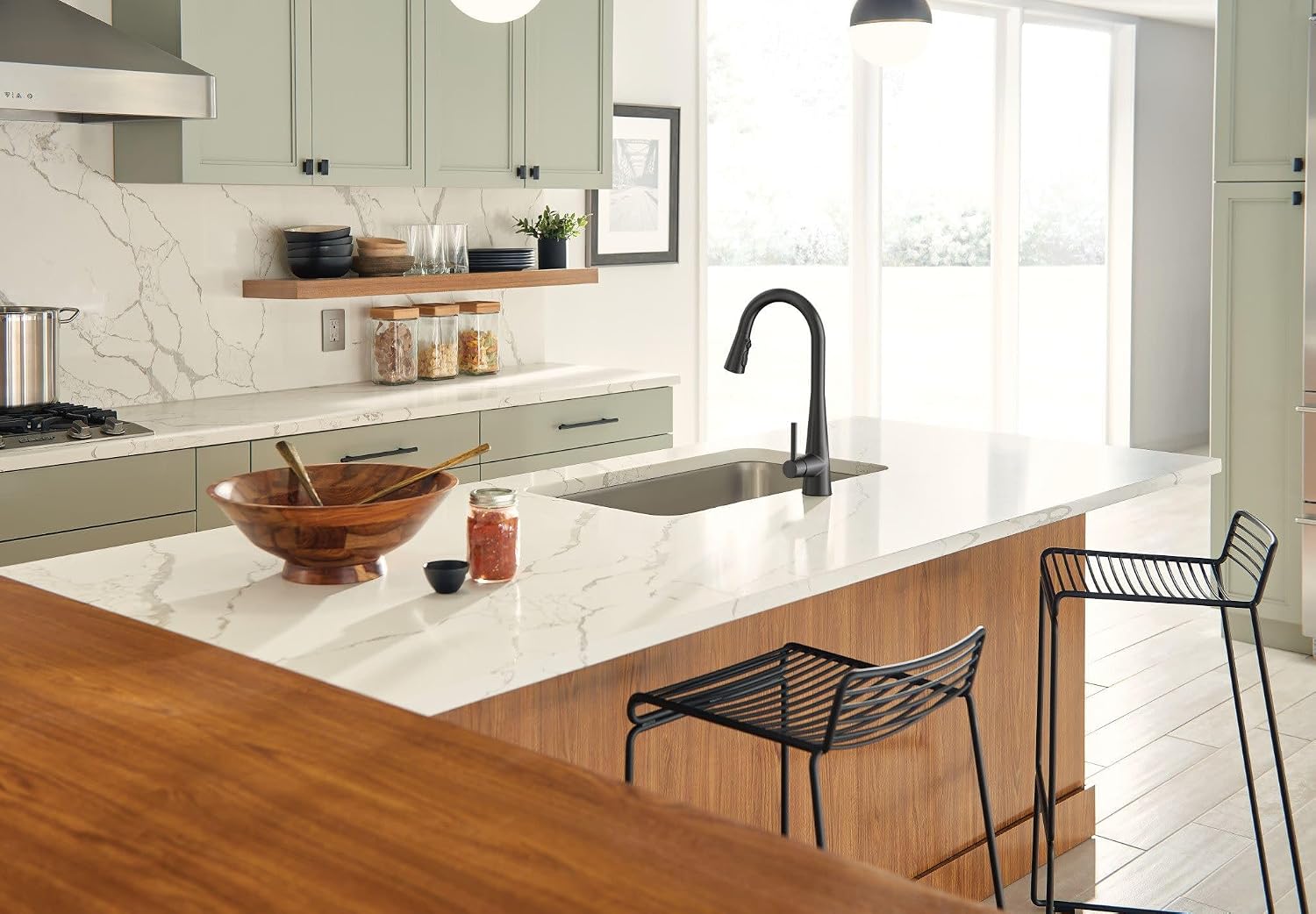 Moen Sleek Matte Black Pulldown Kitchen Faucet Featuring Pull Down Sprayer with Power Boost, High Arc Modern Kitchen Faucet, One-Handle Easy Installation, 7864BL