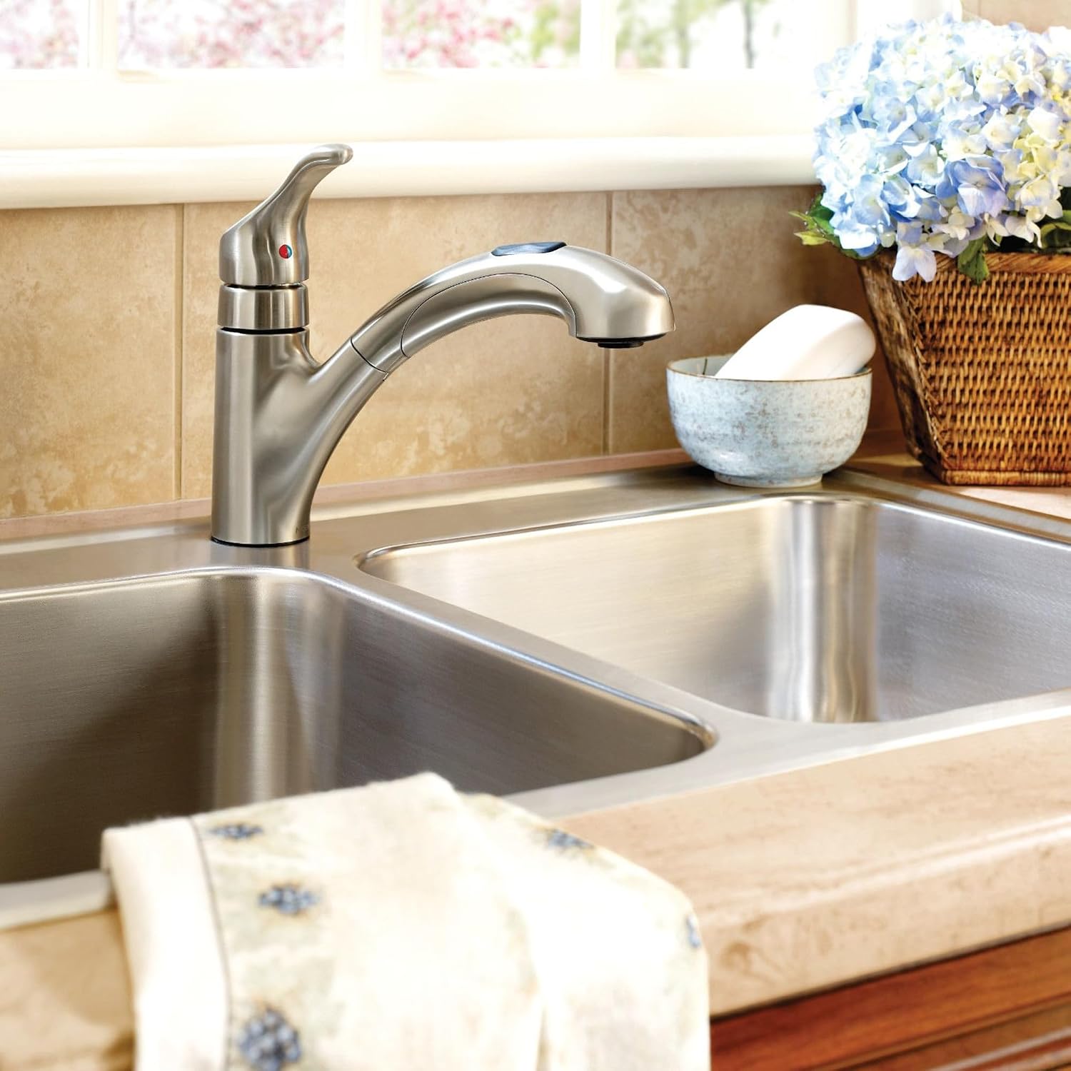 Moen Renzo Spot Resist Stainless One-Handle Pullout Kitchen or Laundry Faucet Featuring Power Clean, CA87316SRS
