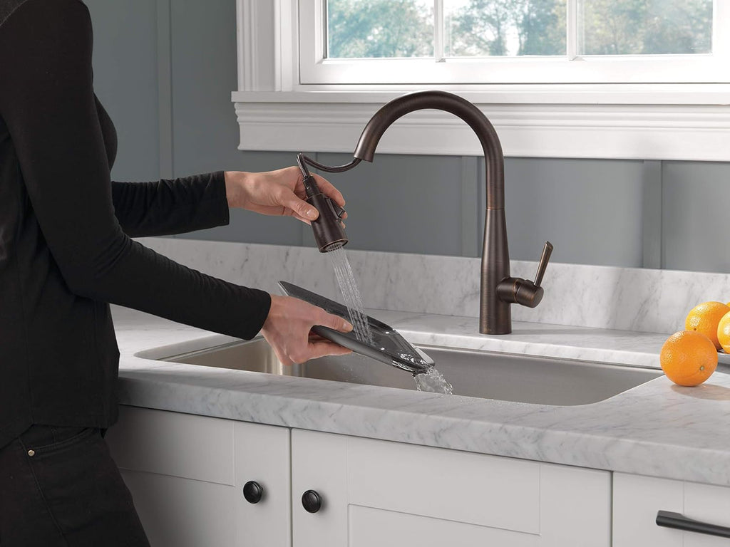 Delta Essa Oil Rubbed Bronze Kitchen Faucet with Pull Down Sprayer, Modern Single Hole Kitchen Sink Faucet, Single Handle, Venetian Bronze 9113-RB-DST
