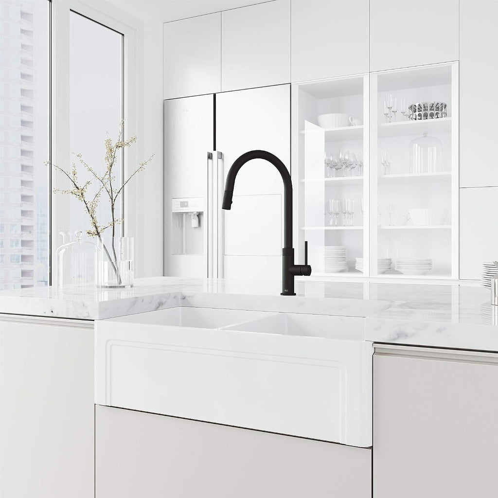 VIGO Bristol 19'' H Single Handle Pull-Down Sprayer Kitchen Faucet in Matte Black-VG02033MB