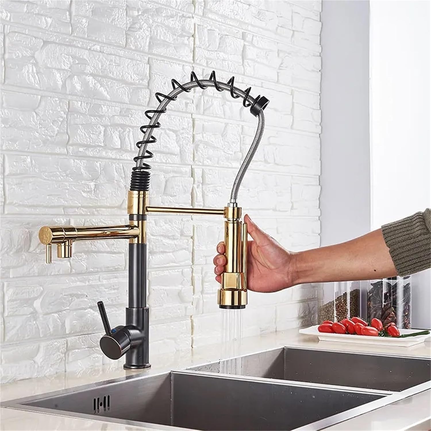 Kitchen Spring Faucet Pull Down Pull Out Dual Spouts 360 Rotation Cold and Hot Water Single Handle Mixer Tap(Golgden with Cover)