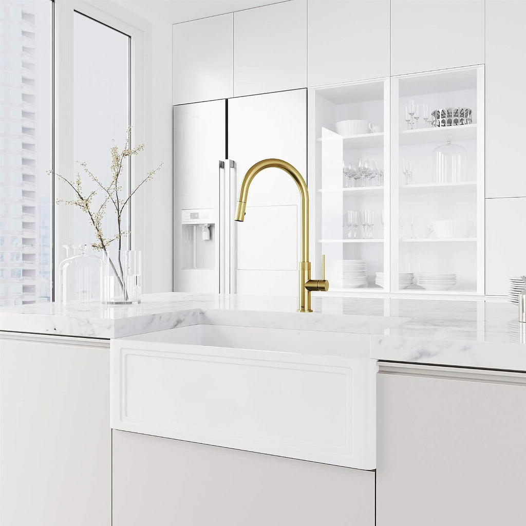 VIGO Bristol 19'' H Single Handle Pull-Down Sprayer Kitchen Faucet in Matte Brushed Gold-VG02033MG