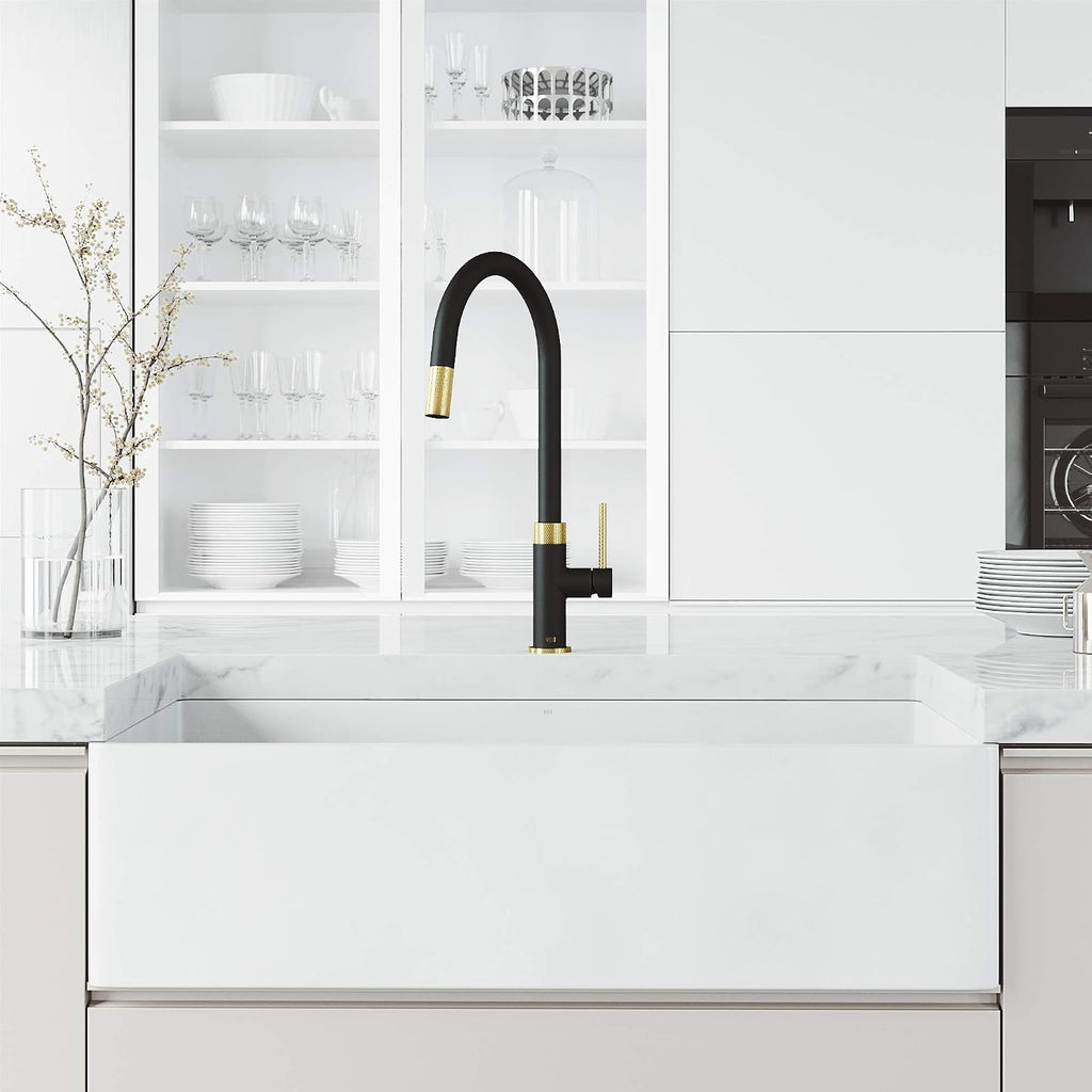 VIGO Bristol 19'' H Single Handle Pull-Down Sprayer Kitchen Faucet in Matte Brushed Gold and Matte Black-VG02033MGMB