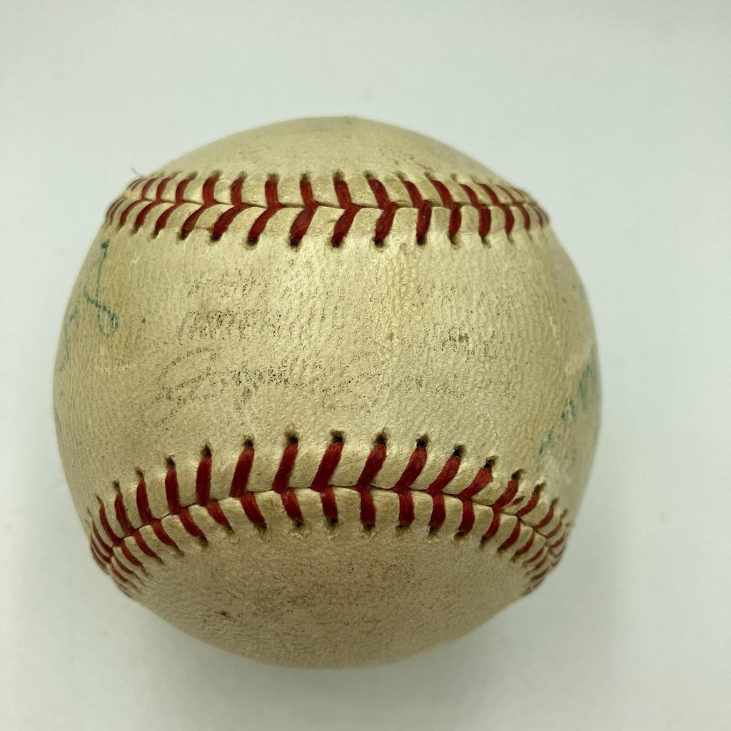 Roger Maris 60th Home Run Signed Game Used Baseball Ties Babe Ruth PSA DNA COA - MLB Autographed Game Used Baseballs