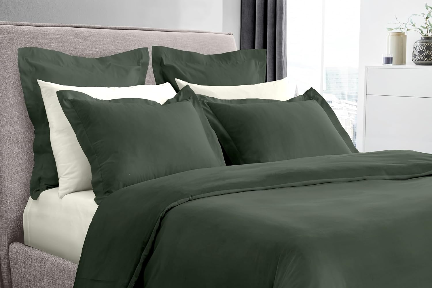 Dormisette Luxury German Flannel Sheets & Pillowcases Set, Warm Breathable Cotton Flannel Bedding with Deep Pockets, Brushed for Extra Softness, Oeko-Tex (Dark Green, Queen (U.S. Standard))