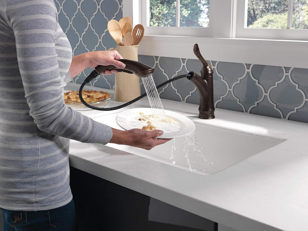 Delta Linden Oil Rubbed Bronze Kitchen Faucet with Pull-Out Sprayer, Contemporary Single Hole Kitchen Sink Faucet, Single Handle, Venetian Bronze 4353-RB-DST