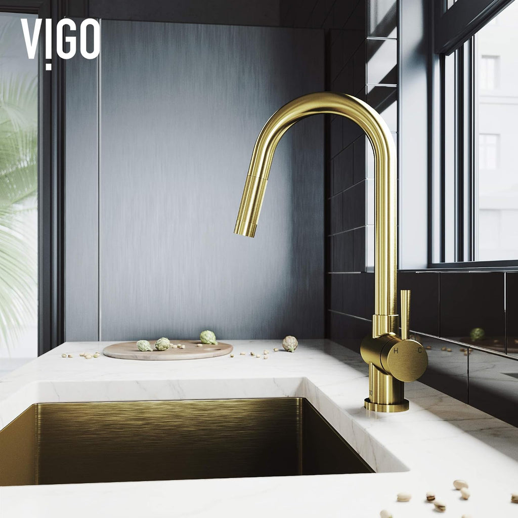 VIGO Gramercy 17'' H Single Handle Pull-Down Spout Kitchen Faucet in Matte Brushed Gold-VG02008MG
