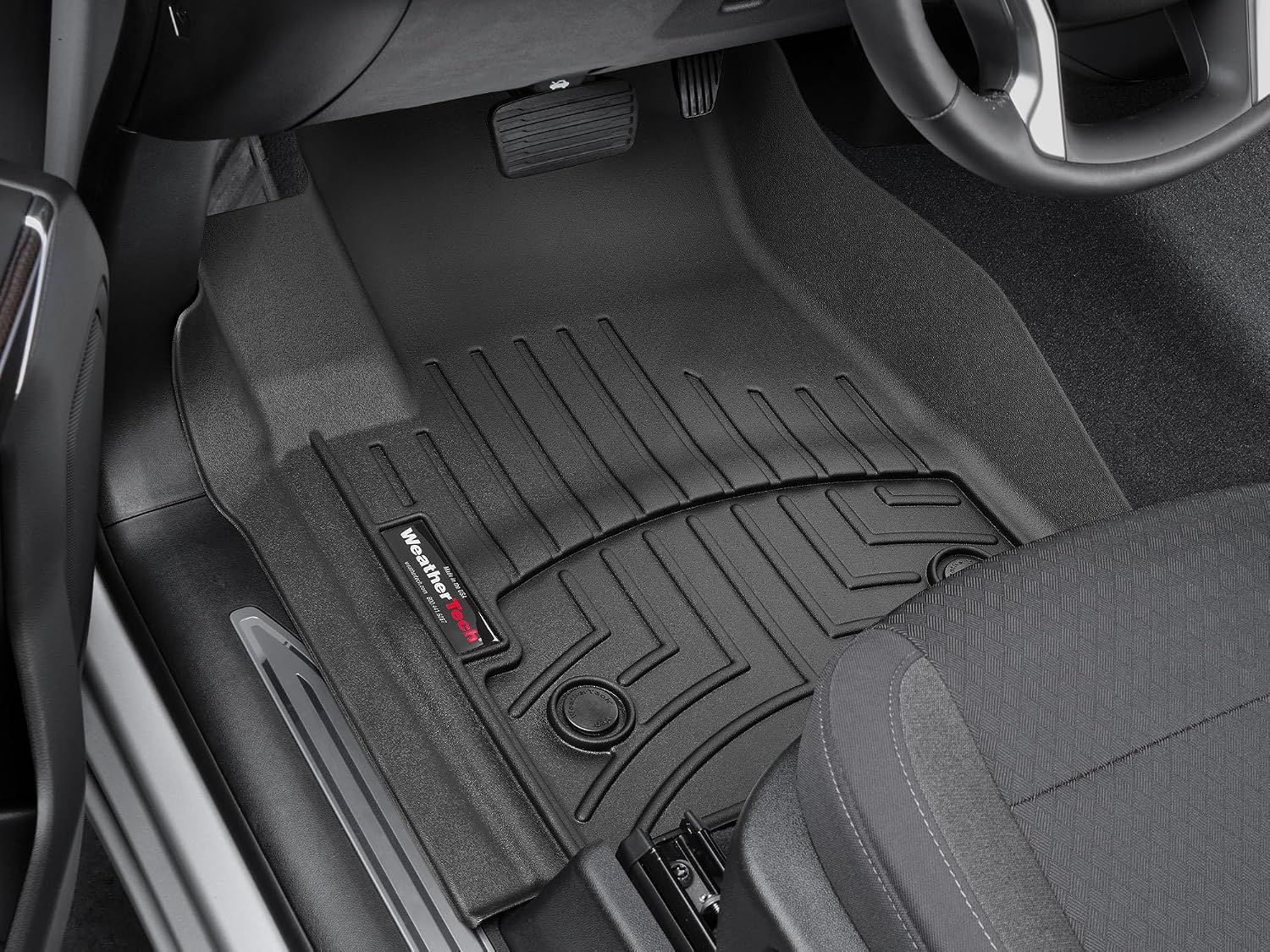 WeatherTech Custom Fit FloorLiners for GMC Sierra 1500, Silverado 2500HD/3500HD, Silverado 2500HD/3500HD - 1st Row (4414361), Black