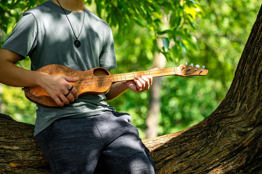Boondocker D2 Sapele Dulcimer Acoustic 4-String w/Henna Top