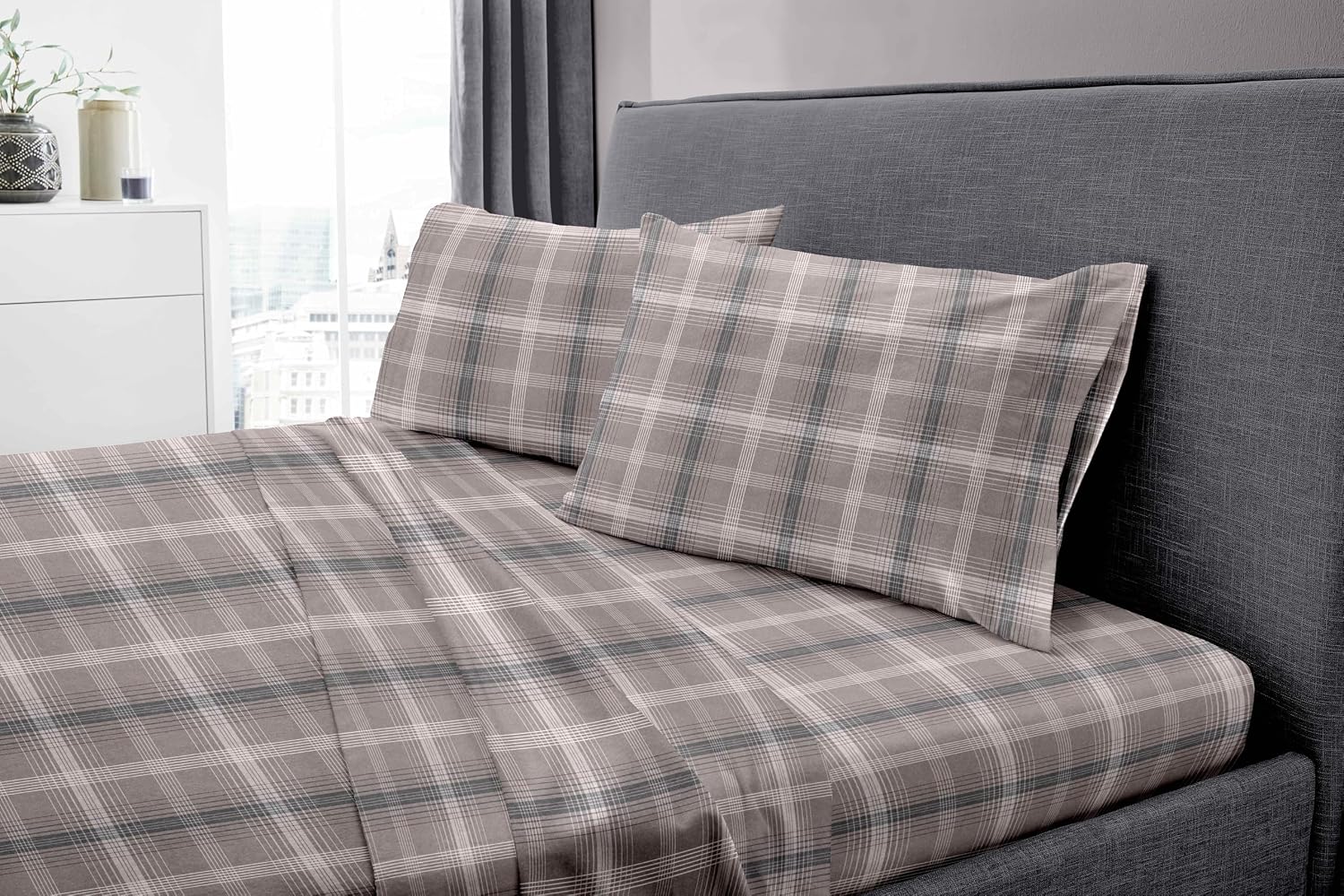 Dormisette Luxury German Flannel Sheets & Pillowcases Set, Warm Breathable Cotton Flannel Bedding with Deep Pockets, Brushed for Extra Softness, Oeko-Tex (Brown Plaid, King)